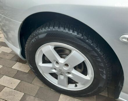 Серый Пежо 407, объемом двигателя 0 л и пробегом 158 тыс. км за 5100 $, фото 12 на Automoto.ua