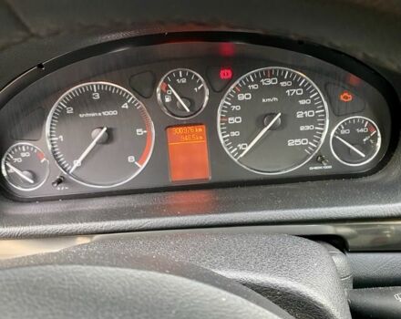 Пежо 407 2010 у Луцьку на Automoto.ua Сірий Пежо 407, об'ємом двигуна 1.6 л та пробігом 300 тис. км за 5200 $, фото 5 на Automoto.ua