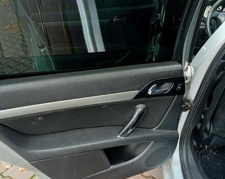 Серый Пежо 407, объемом двигателя 2 л и пробегом 221 тыс. км за 6300 $, фото 4 на Automoto.ua