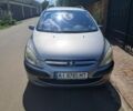 Серый Пежо 407, объемом двигателя 1.6 л и пробегом 312 тыс. км за 2599 $, фото 1 на Automoto.ua