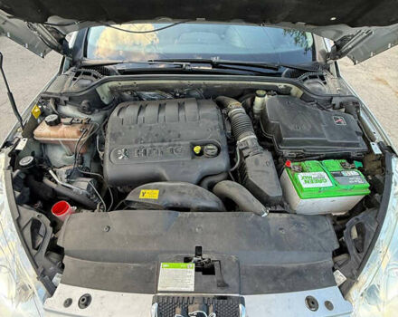 Сірий Пежо 407, об'ємом двигуна 2 л та пробігом 250 тис. км за 3850 $, фото 5 на Automoto.ua