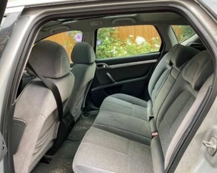 Серый Пежо 407, объемом двигателя 1.6 л и пробегом 999 тыс. км за 1600 $, фото 5 на Automoto.ua