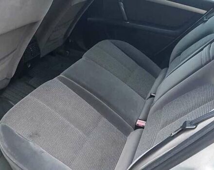 Серый Пежо 407, объемом двигателя 1.9 л и пробегом 320 тыс. км за 4200 $, фото 4 на Automoto.ua