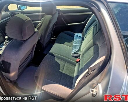 Сірий Пежо 407, об'ємом двигуна 2 л та пробігом 367 тис. км за 4400 $, фото 8 на Automoto.ua