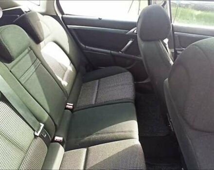 Серый Пежо 407, объемом двигателя 2 л и пробегом 251 тыс. км за 4200 $, фото 11 на Automoto.ua