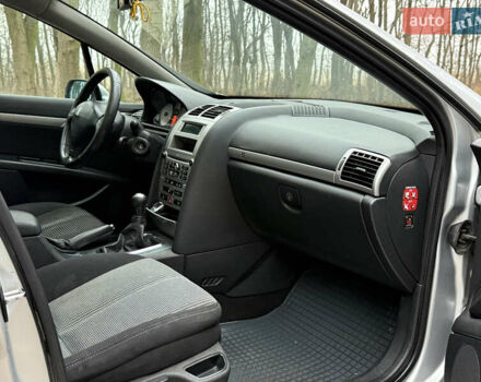 Сірий Пежо 407, об'ємом двигуна 1.56 л та пробігом 298 тис. км за 3799 $, фото 12 на Automoto.ua