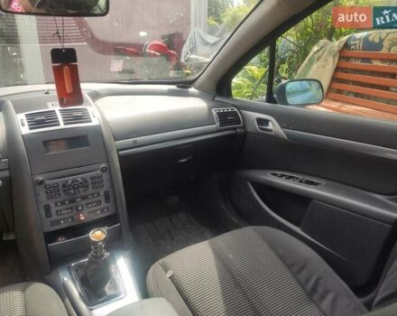 Серый Пежо 407, объемом двигателя 2 л и пробегом 216 тыс. км за 3800 $, фото 7 на Automoto.ua