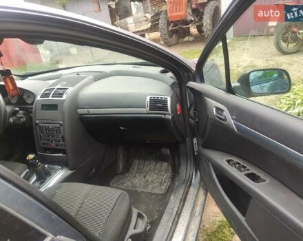 Серый Пежо 407, объемом двигателя 2 л и пробегом 216 тыс. км за 3800 $, фото 4 на Automoto.ua