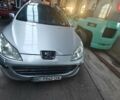 Серый Пежо 407, объемом двигателя 2.2 л и пробегом 132 тыс. км за 5100 $, фото 1 на Automoto.ua