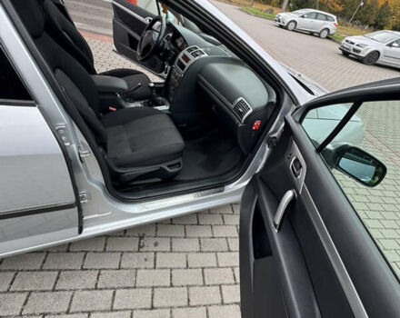 Пежо 407 2008 в Радехове на Automoto.ua Серый Пежо 407, объемом двигателя 2.18 л и пробегом 399 тыс. км за 5300 $, фото 21 на Automoto.ua