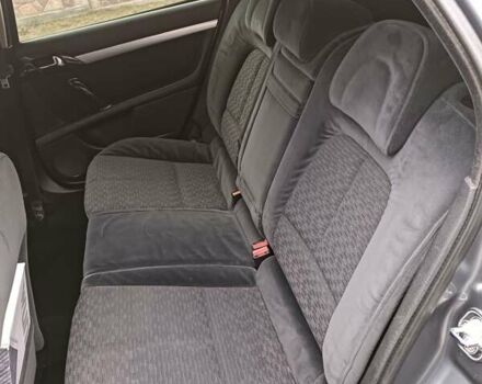 Серый Пежо 407, объемом двигателя 2 л и пробегом 250 тыс. км за 4721 $, фото 4 на Automoto.ua