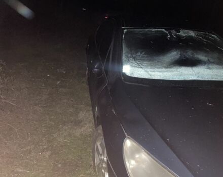 Серый Пежо 407, объемом двигателя 2 л и пробегом 300 тыс. км за 1000 $, фото 2 на Automoto.ua