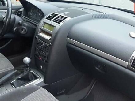 Серый Пежо 407, объемом двигателя 1.9 л и пробегом 320 тыс. км за 4200 $, фото 1 на Automoto.ua