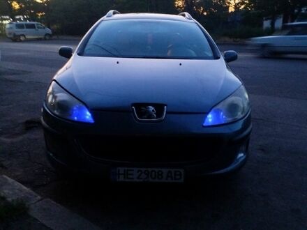 Пежо 407 2006 в Николаеве на Automoto.ua Серый Пежо 407, объемом двигателя 1.6 л и пробегом 250 тыс. км за 4999 $, фото 1 на Automoto.ua