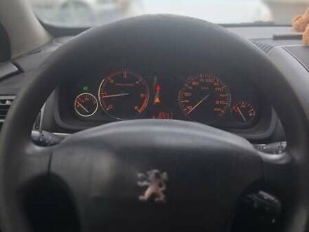 Серый Пежо 407, объемом двигателя 2 л и пробегом 310 тыс. км за 3700 $, фото 1 на Automoto.ua