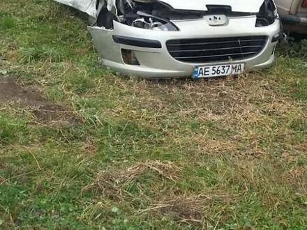 Серый Пежо 407, объемом двигателя 1.75 л и пробегом 200 тыс. км за 700 $, фото 1 на Automoto.ua