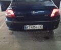 Синий Пежо 407, объемом двигателя 2 л и пробегом 375 тыс. км за 3600 $, фото 3 на Automoto.ua