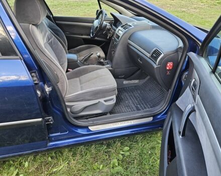 Синий Пежо 407, объемом двигателя 1.6 л и пробегом 300 тыс. км за 2000 $, фото 12 на Automoto.ua