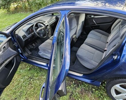 Синий Пежо 407, объемом двигателя 1.6 л и пробегом 300 тыс. км за 2000 $, фото 6 на Automoto.ua