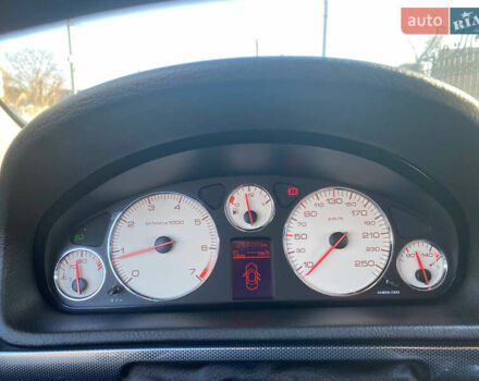 Зелений Пежо 407, об'ємом двигуна 2.2 л та пробігом 218 тис. км за 4400 $, фото 5 на Automoto.ua