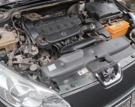 Зеленый Пежо 407, объемом двигателя 1.7 л и пробегом 356 тыс. км за 4600 $, фото 7 на Automoto.ua