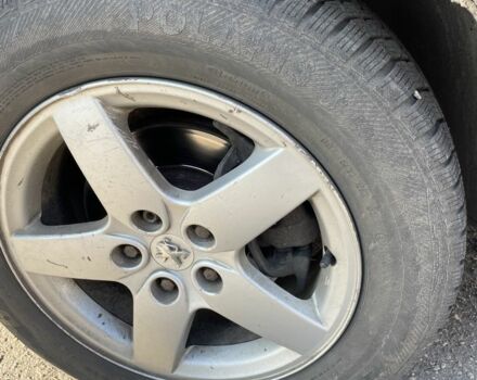 Зелений Пежо 407, об'ємом двигуна 1.6 л та пробігом 300 тис. км за 2300 $, фото 6 на Automoto.ua