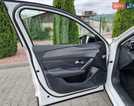 Белый Пежо 408, объемом двигателя 1.6 л и пробегом 14 тыс. км за 30499 $, фото 50 на Automoto.ua