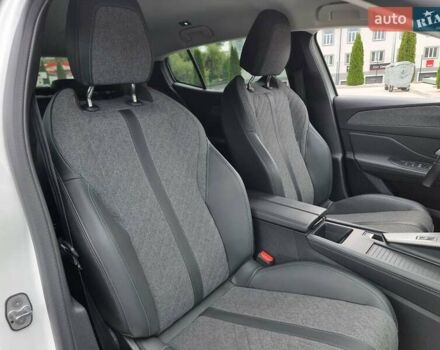 Белый Пежо 408, объемом двигателя 1.6 л и пробегом 14 тыс. км за 30499 $, фото 71 на Automoto.ua