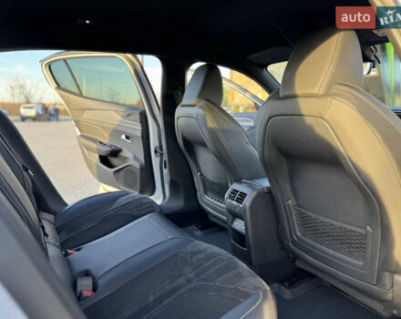 Белый Пежо 408, объемом двигателя 1.6 л и пробегом 35 тыс. км за 28999 $, фото 46 на Automoto.ua