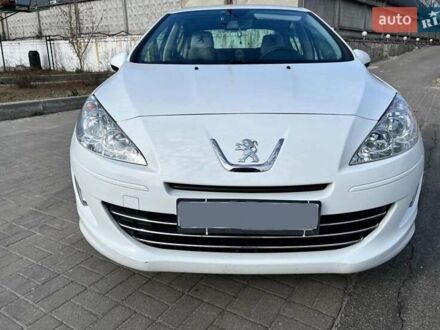 Белый Пежо 408, объемом двигателя 1.56 л и пробегом 113 тыс. км за 7800 $, фото 1 на Automoto.ua