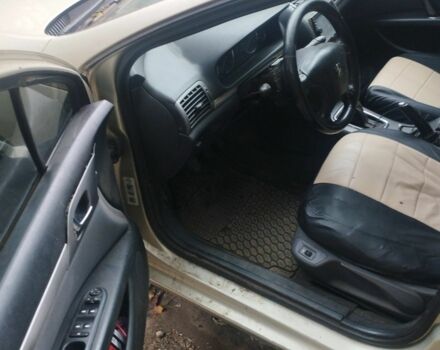 Бежевий Пежо 408, об'ємом двигуна 1.7 л та пробігом 24 тис. км за 2600 $, фото 3 на Automoto.ua