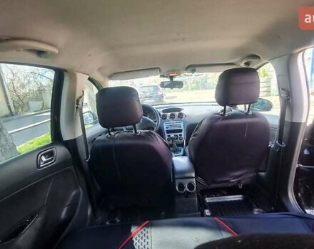 Пежо 408 2013 в Львове на Automoto.ua Черный Пежо 408, объемом двигателя 1.56 л и пробегом 309 тыс. км за 5550 $, фото 1 на Automoto.ua