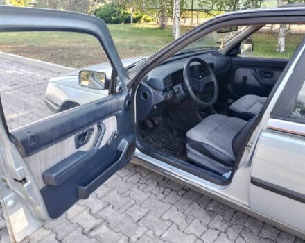 Серый Пежо 408, объемом двигателя 1.9 л и пробегом 178 тыс. км за 1150 $, фото 3 на Automoto.ua