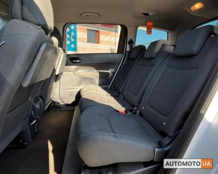 Білий Пежо 5008, об'ємом двигуна 1.6 л та пробігом 203 тис. км за 10700 $, фото 18 на Automoto.ua