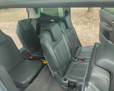 Білий Пежо 5008, об'ємом двигуна 1.6 л та пробігом 200 тис. км за 8500 $, фото 7 на Automoto.ua