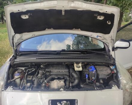 Білий Пежо 5008, об'ємом двигуна 1.6 л та пробігом 200 тис. км за 8500 $, фото 12 на Automoto.ua