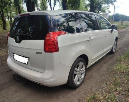 Білий Пежо 5008, об'ємом двигуна 1.6 л та пробігом 200 тис. км за 8500 $, фото 16 на Automoto.ua