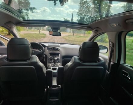 Білий Пежо 5008, об'ємом двигуна 1.6 л та пробігом 200 тис. км за 8500 $, фото 9 на Automoto.ua