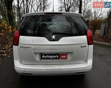 Белый Пежо 5008, объемом двигателя 1.6 л и пробегом 272 тыс. км за 8490 $, фото 6 на Automoto.ua