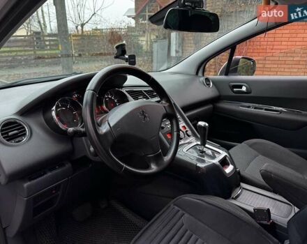 Белый Пежо 5008, объемом двигателя 1.6 л и пробегом 272 тыс. км за 8490 $, фото 9 на Automoto.ua