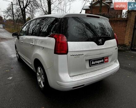 Белый Пежо 5008, объемом двигателя 1.6 л и пробегом 272 тыс. км за 8490 $, фото 7 на Automoto.ua