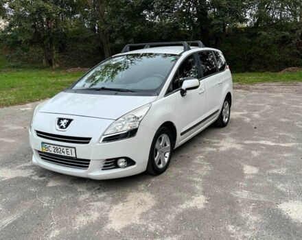 Білий Пежо 5008, об'ємом двигуна 1.6 л та пробігом 270 тис. км за 7900 $, фото 13 на Automoto.ua