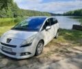 Белый Пежо 5008, объемом двигателя 2 л и пробегом 212 тыс. км за 8500 $, фото 1 на Automoto.ua