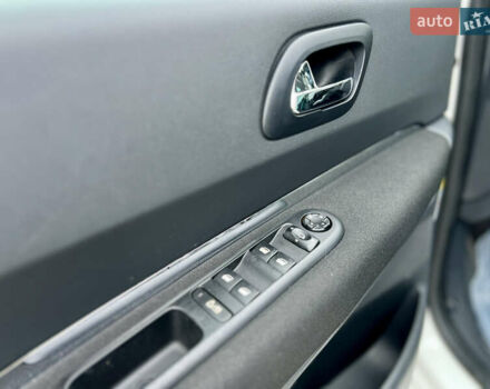 Белый Пежо 5008, объемом двигателя 2 л и пробегом 264 тыс. км за 9850 $, фото 61 на Automoto.ua