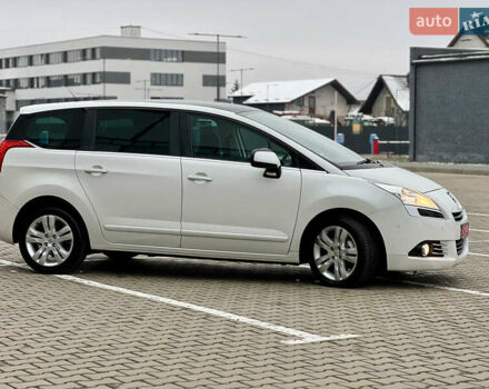 Белый Пежо 5008, объемом двигателя 2 л и пробегом 264 тыс. км за 9850 $, фото 20 на Automoto.ua