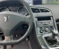 Белый Пежо 5008, объемом двигателя 2 л и пробегом 212 тыс. км за 8500 $, фото 19 на Automoto.ua