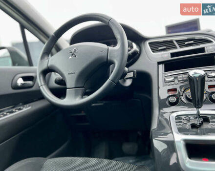 Белый Пежо 5008, объемом двигателя 2 л и пробегом 264 тыс. км за 9850 $, фото 99 на Automoto.ua