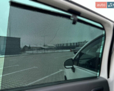 Белый Пежо 5008, объемом двигателя 2 л и пробегом 264 тыс. км за 9850 $, фото 82 на Automoto.ua