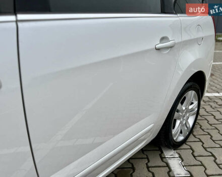 Белый Пежо 5008, объемом двигателя 2 л и пробегом 264 тыс. км за 9850 $, фото 36 на Automoto.ua