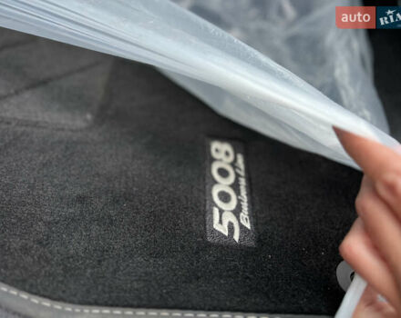 Белый Пежо 5008, объемом двигателя 2 л и пробегом 264 тыс. км за 9850 $, фото 74 на Automoto.ua